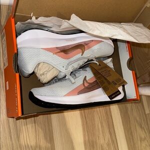 Nike Light Gray and Red W Nike DownShifter 13